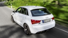 Белый Audi ABT AS1 на трассе